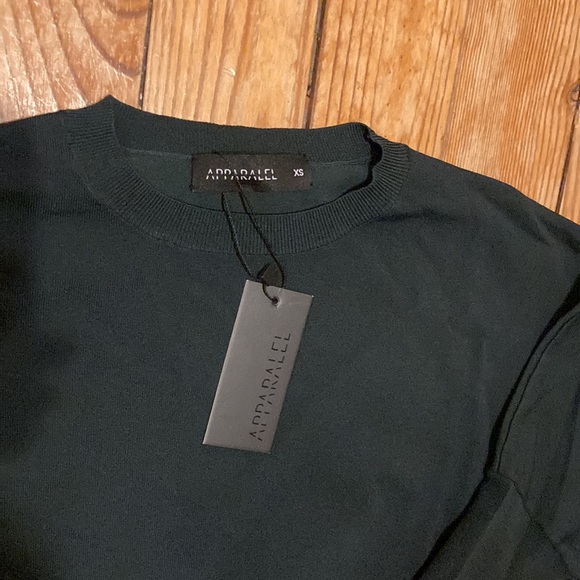 Apparalel Montia Top in Evergreen - Picture 3 of 3